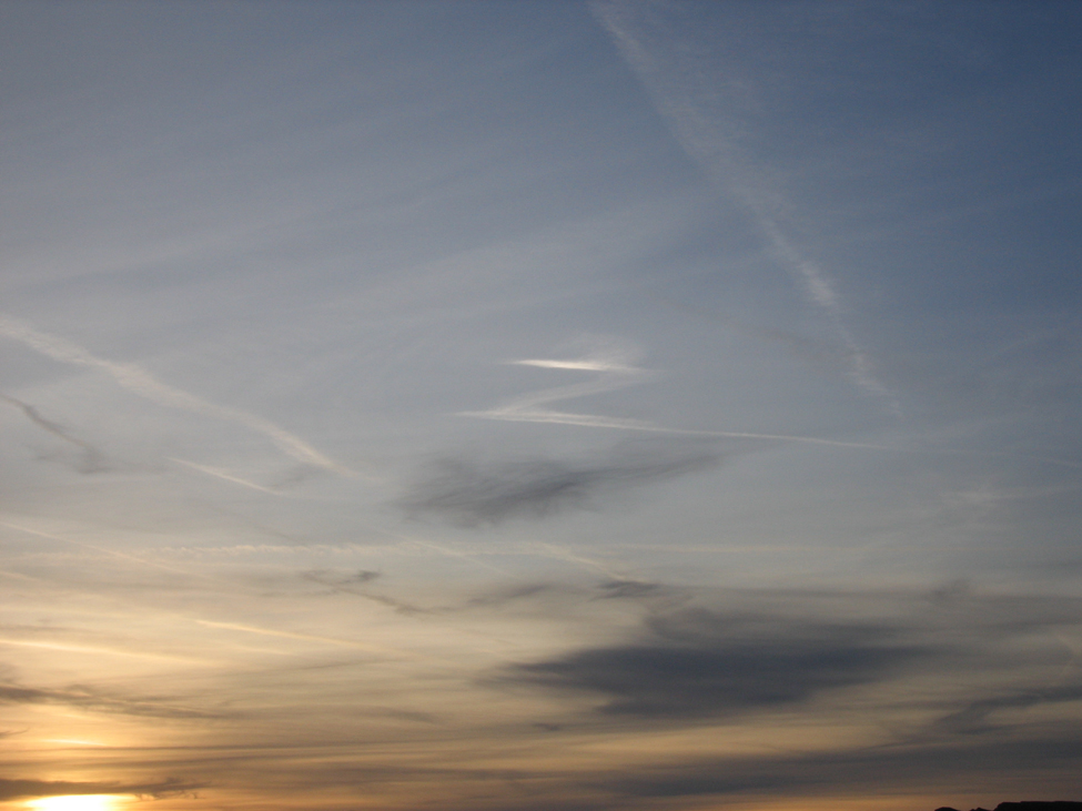 Z Chemtrail Photographed over south Wales, Feb. 15, 2009